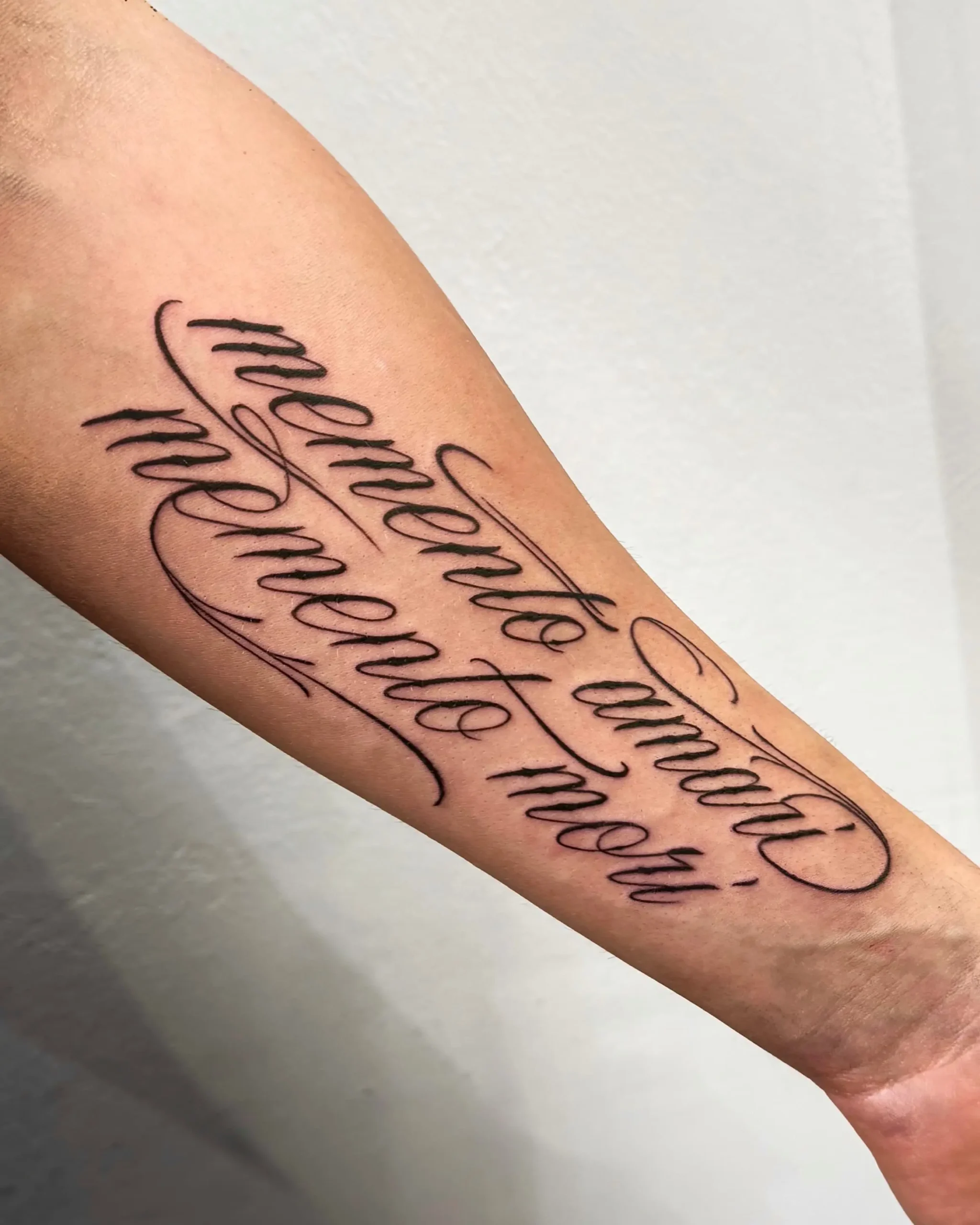 Elegant script tattoo with Latin phrases "Memento Amare" and "Memento Mori" on forearm - Walk In Tattoo Budapest Elegant script tattoo with Latin phrases "Memento Amare" and "Memento Mori" on forearm - Walk In Tattoo Budapest